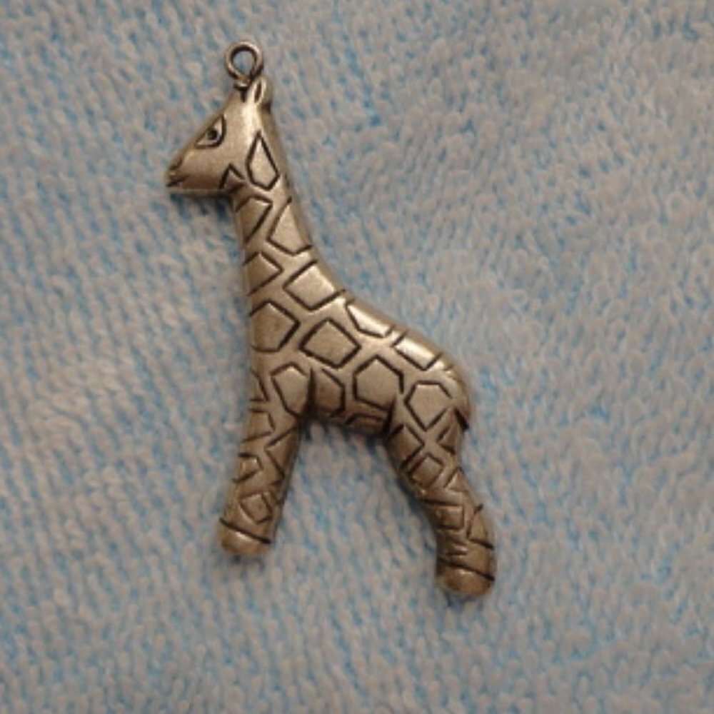 Giraffe Pewter Charm